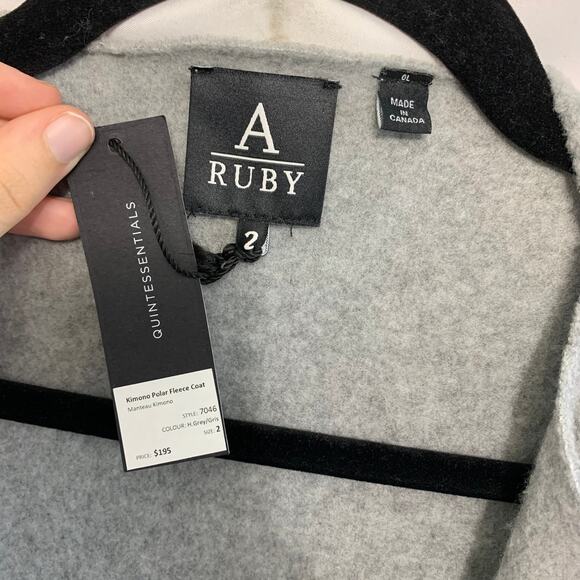 A Ruby Quintessentials Manteau Kimono Polar Fleece Coat NWT Sz 2 Gray (No belt) - Picture 3 of 6